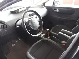 世嘉两厢购车即享装饰大礼，心动价10.28万元起